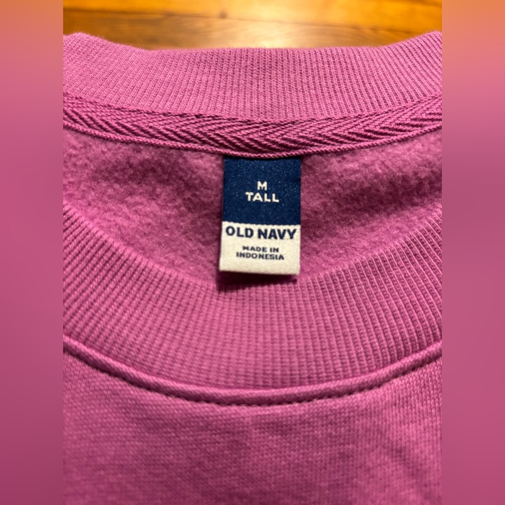 Old Navy Vibrant Pink Pullover Sweatshirt NWOT